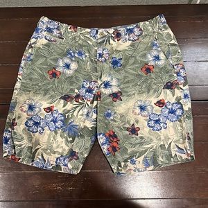 Gap men’s Bermuda shorts tropical Hawaiian print size 38